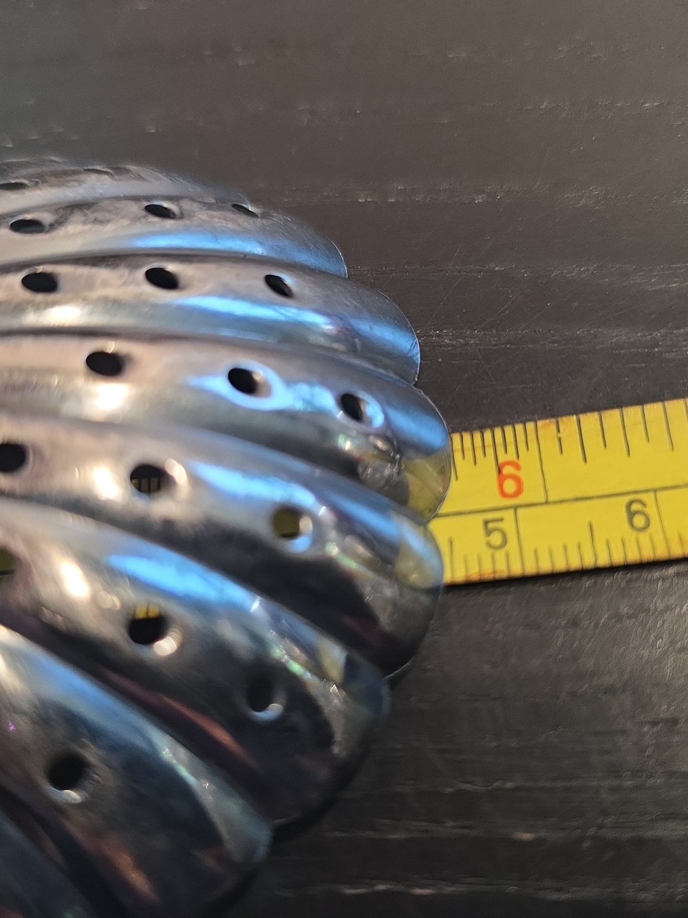 Shell-Shaped Tea Strainer Spoon - Silver - Picture 9 of 9